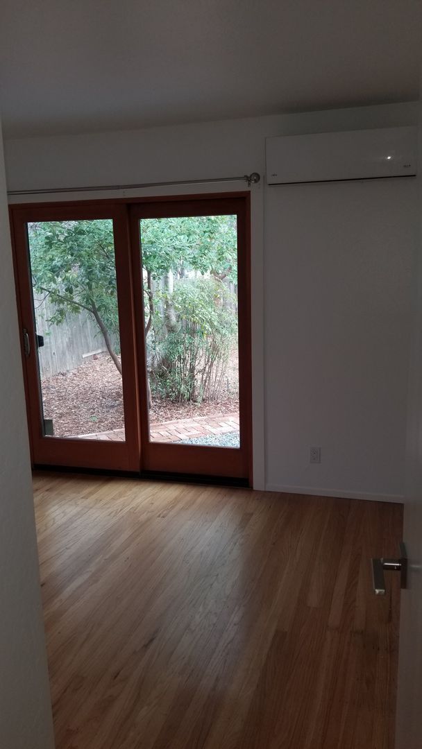 Building Photo - Newly Remodeled Home in East Davis