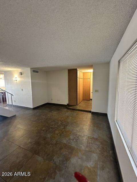 Building Photo - 5805 W Evans Dr