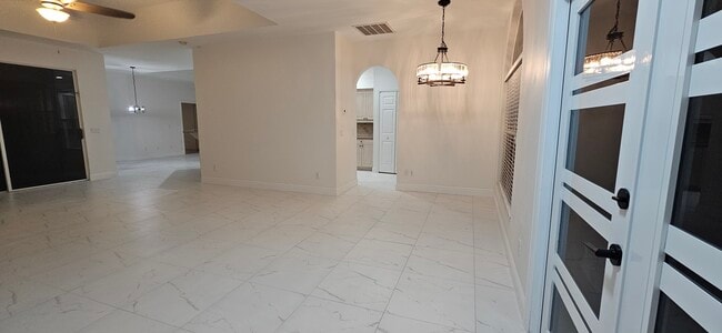 Building Photo - 2851 SW 49th Terrace