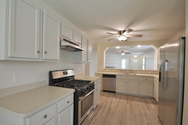 Building Photo - 23307 Leafstone Ln