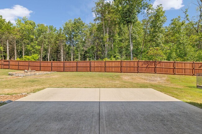 Building Photo - Nolensville home in the highly sought-afte...