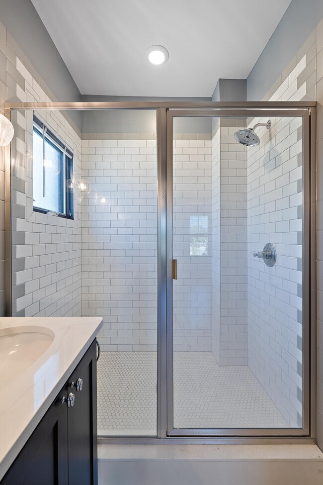 Building Photo - 4004 Porter St