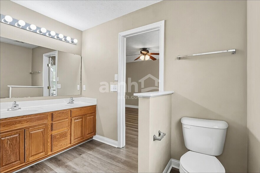 Building Photo - 4402 Coveflower Ct