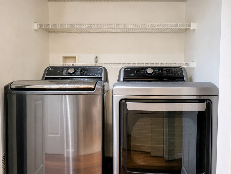 Building Photo - 72 Harvard Cir
