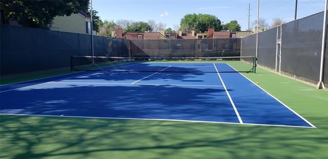 Building Photo - 2311 Balsam Dr