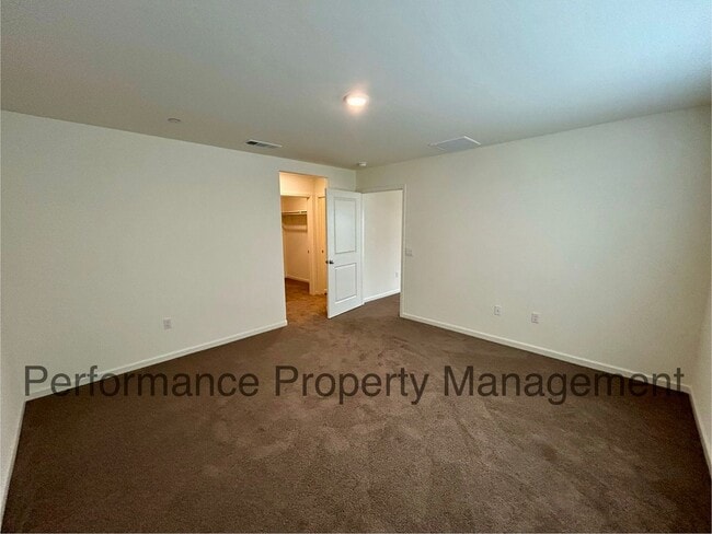 Building Photo - Newer 4 Bed/2 Bath Home w/ Solar, RBP & Se...