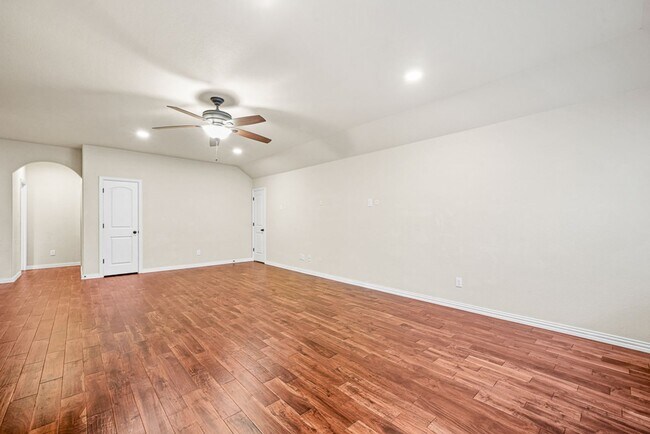 Building Photo - Bella Vista Rental - 5 Bedroom 3.5 bath!