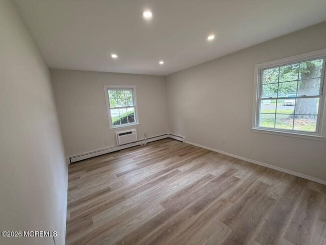 Building Photo - 48 Stonehurst Blvd