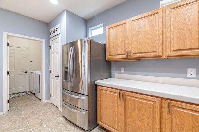 Building Photo - 4127 McKinley St NE