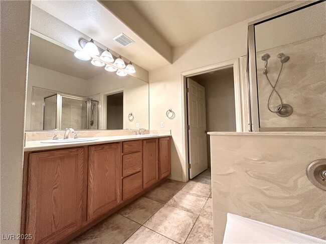 Building Photo - 11855 Portina Dr