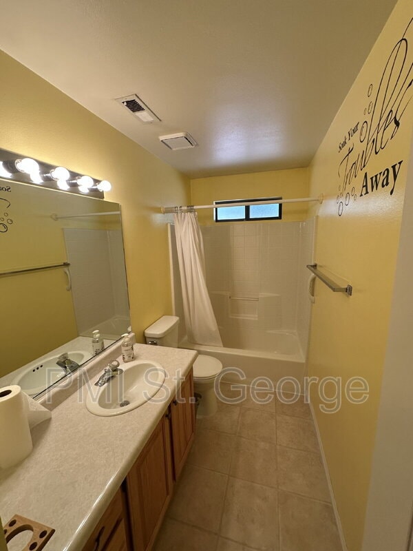 Building Photo - 55 E 600 S