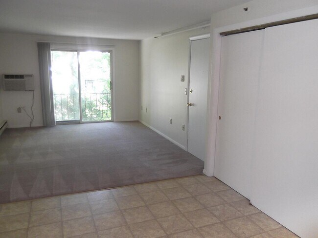 Building Photo - 93 West St