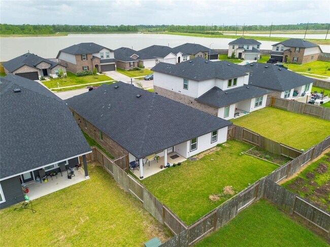 Building Photo - 7902 Wrangler Shack Ln
