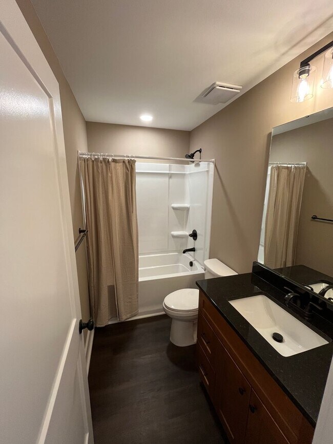 Building Photo - 1775 Ralee Dr