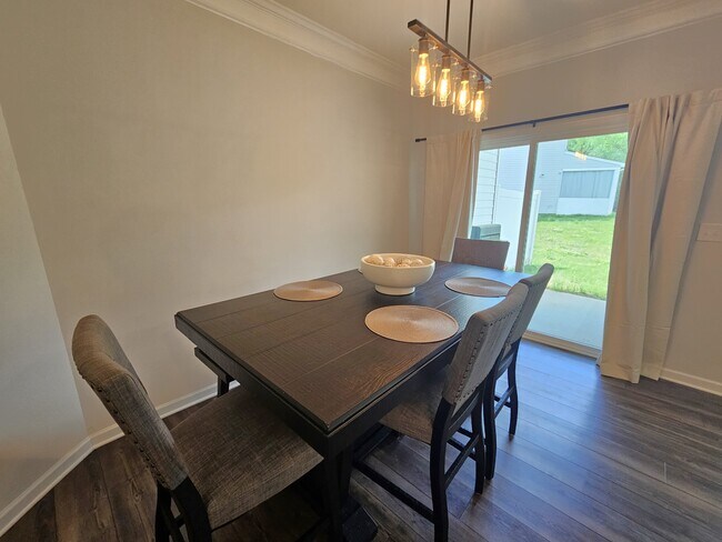 Building Photo - 205 Brochaill Ct