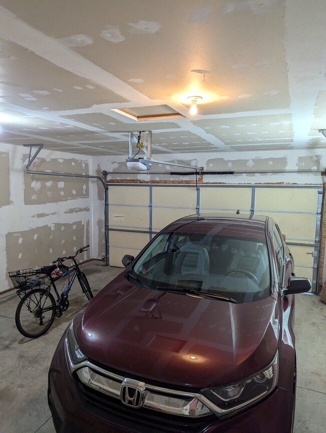 Building Photo - 2306 E Delaware Ave