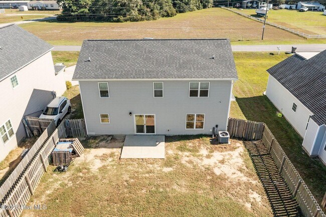 Building Photo - 216 Shell Rock Landing Rd