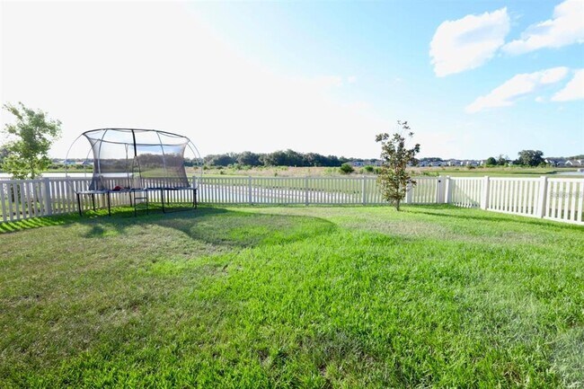 Building Photo - 33773 Jasper Stone Dr