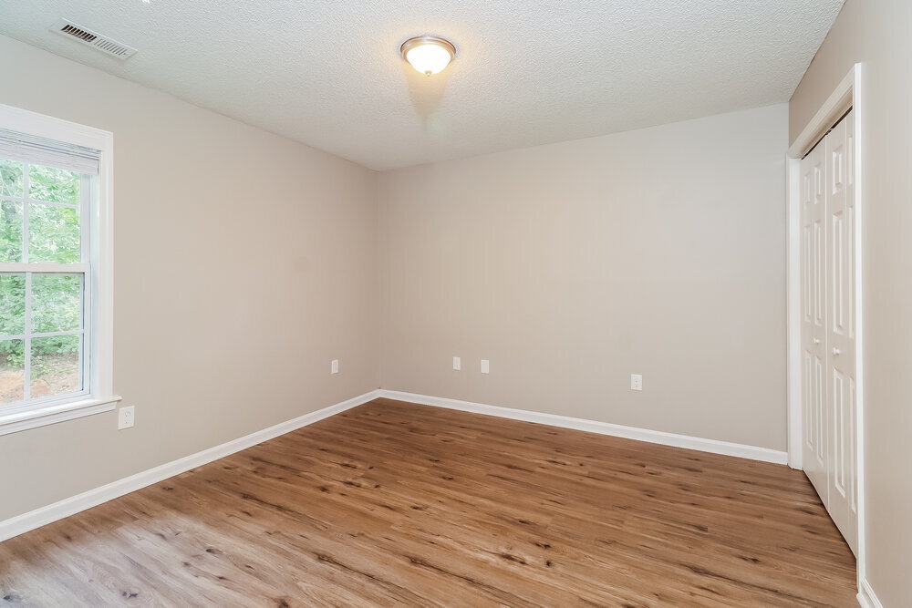 Building Photo - 1310 Candlewood Dr
