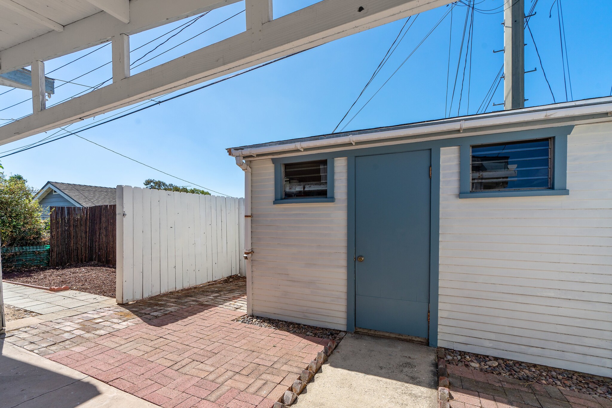 Building Photo - 5124 Range View Ave