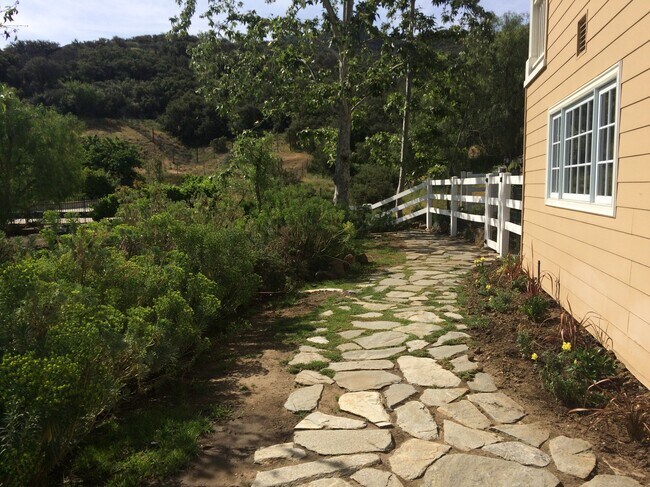 Building Photo - 30550 Mulholland Hwy
