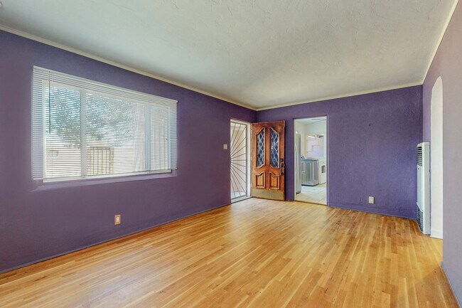 Building Photo - 1716 Bryn Mawr Dr NE
