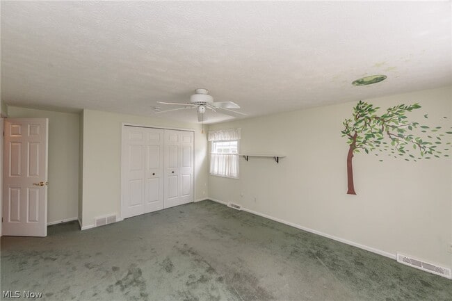 Building Photo - 33403 Cromwell Dr