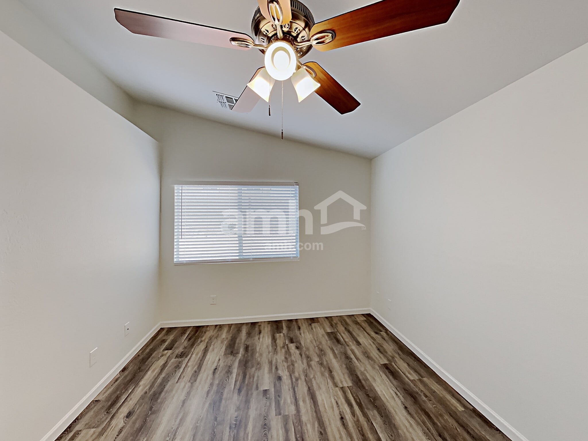 Building Photo - 22972 W Gardenia Dr