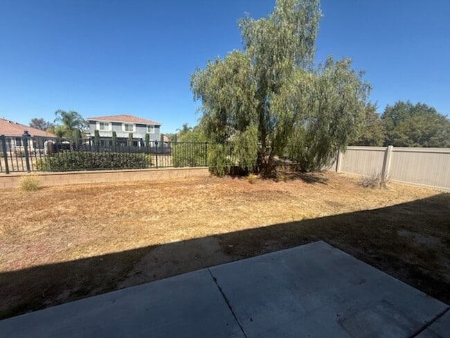 Building Photo - Like New- Home In Menifee!!!