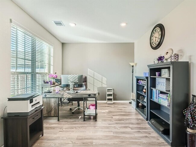 Building Photo - 3735 Lion Creek Ct