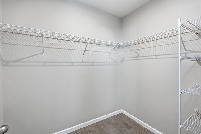 Building Photo - 1530 Finnigan Cir