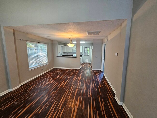 Building Photo - 114 Fair Haven Way
