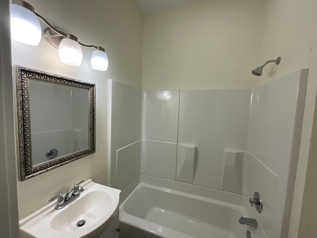 Building Photo - 613 W. First Street