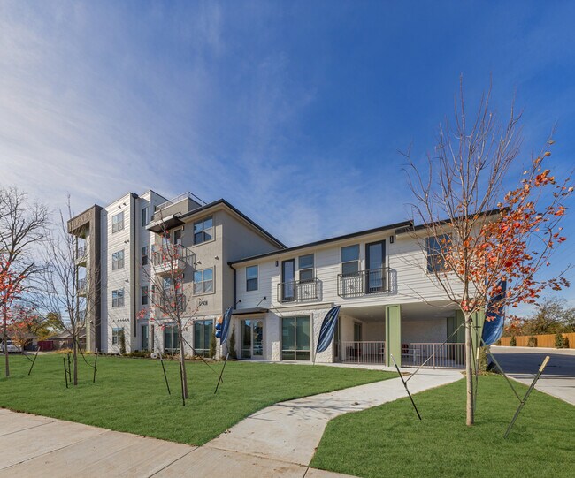 Building Photo - z-061926-Bluffview Apartments