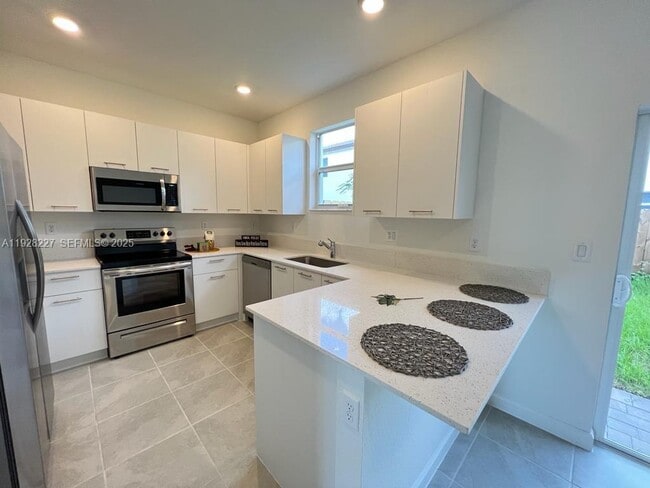 Building Photo - 12612 NW 23rd Pl