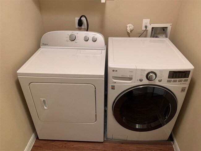 Building Photo - 17038 Wilthorne Gardens Ct