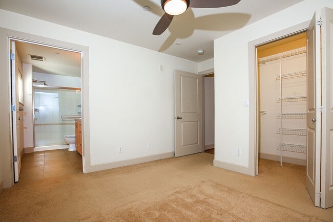 Building Photo - Elegant North Capital Hill Boutique securi...