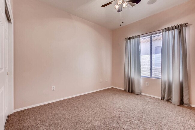 Building Photo - Updated 2 Bedroom in Sun City Anthem