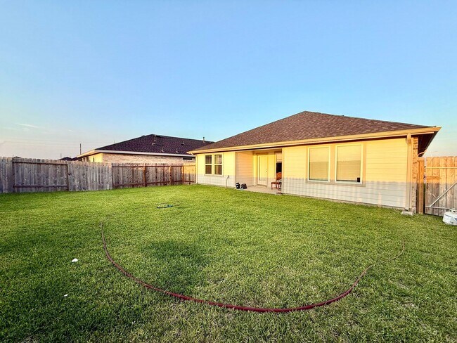 Building Photo - 3926 Pierce Pl Ln