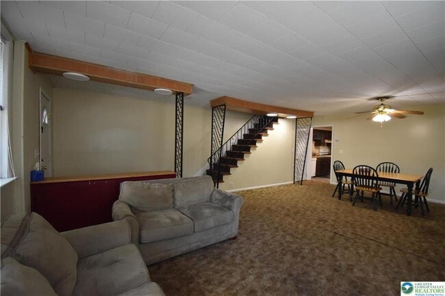 Building Photo - 401 Cattell St