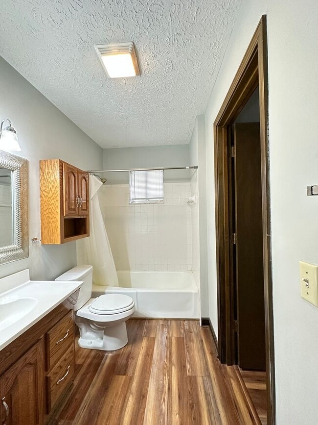Building Photo - COMING SOON! Lovely 3 BR House in Tates Creek! Garage, Fenced Backyard, Pets Ok