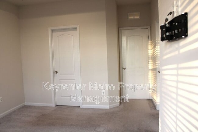 Building Photo - 3421 Gentle Breeze Dr