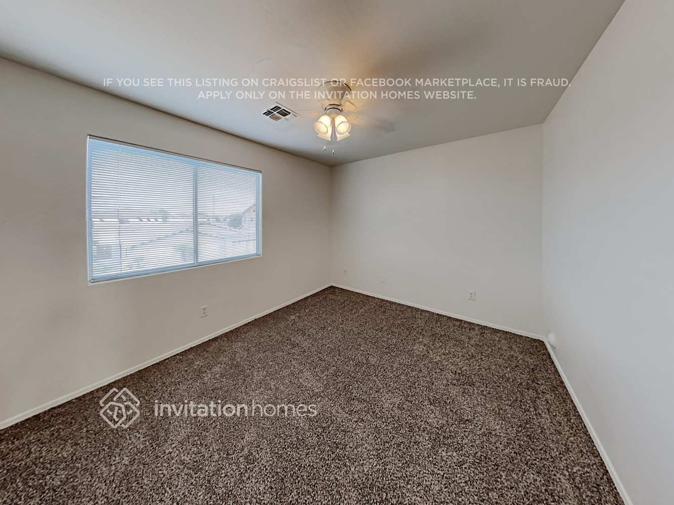 Building Photo - 3722 E Meadowview Dr