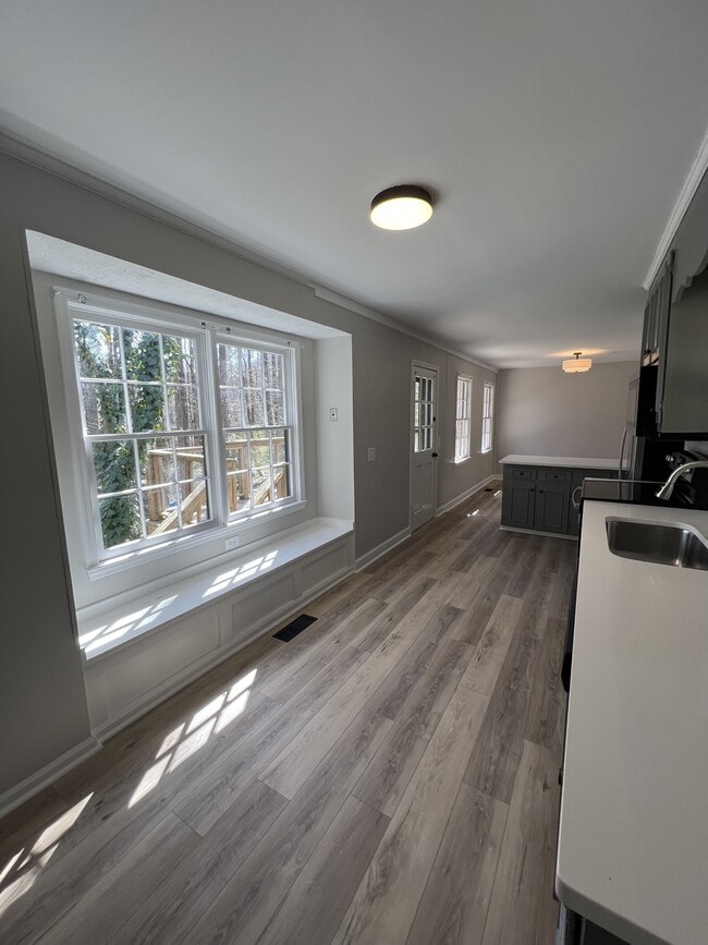 Building Photo - 1051 Crooked Creek Rd