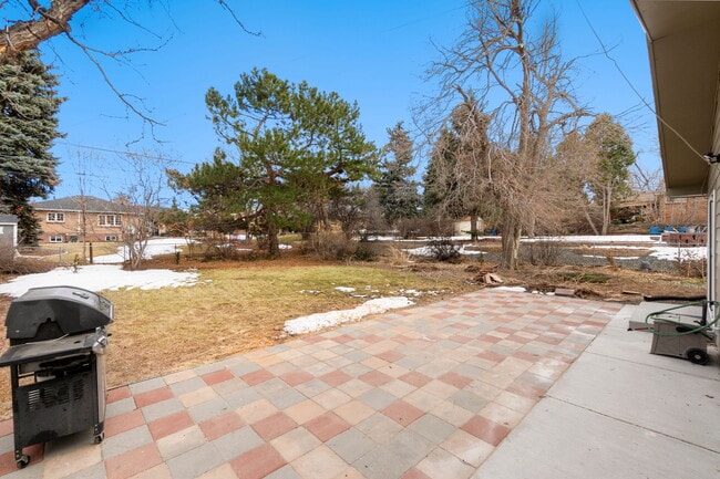 Building Photo - 4210 Balsam St