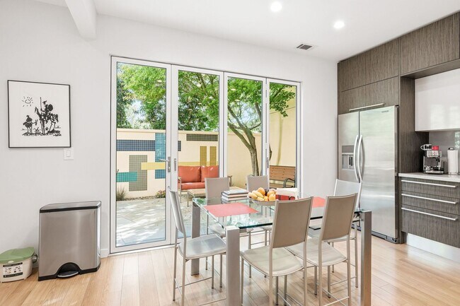 Building Photo - Stunning 3-Bedroom Home in a Prime Mountain View Location with Top-Rated Los Altos Schools!