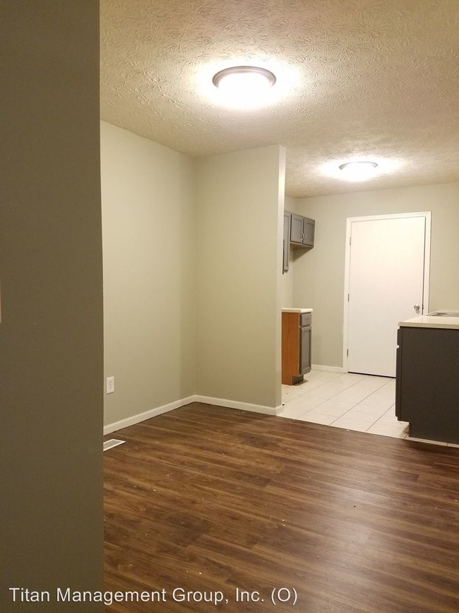 Building Photo - 80 Bridgewater Ct