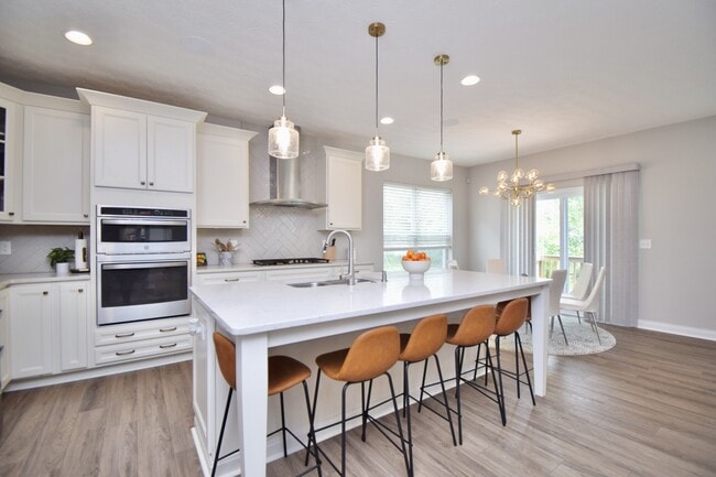 Building Photo - 7164 Glenvalley Dr