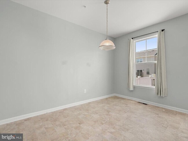 Building Photo - 415 Bodkin St