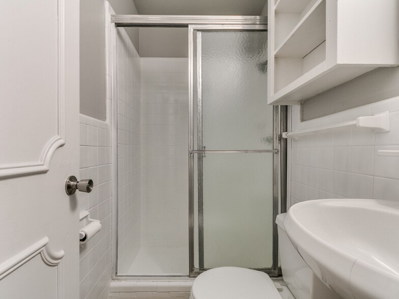 Building Photo - 7625 NW 26th St